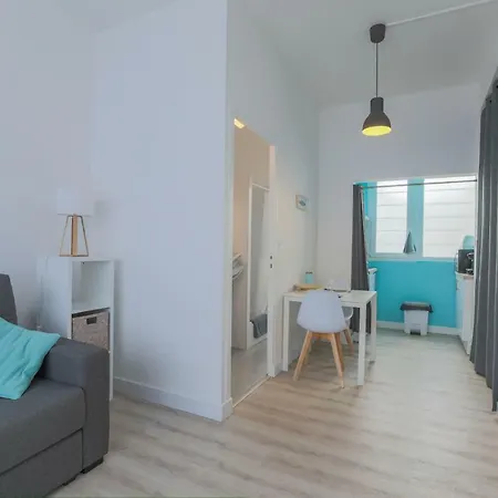 Marine 100m Apartment *